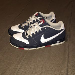 Men’s Nike Air shoes, 10.5, blue/white/red
